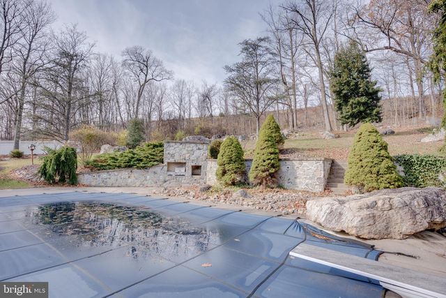 221 CLIFFSIDE DR, Lewistown, PA 17044