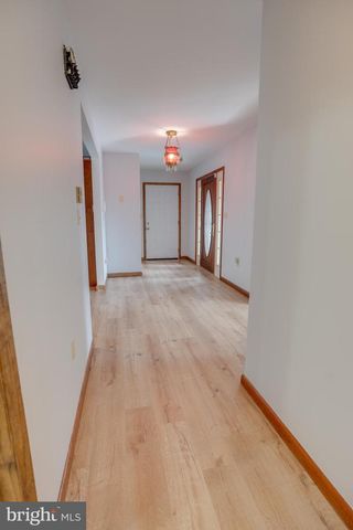 221 CLIFFSIDE DR, Lewistown, PA 17044