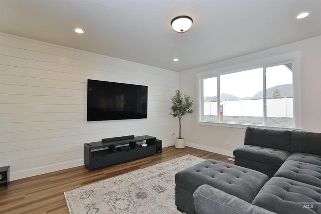 12682 W Teratai St, Star, ID 83669