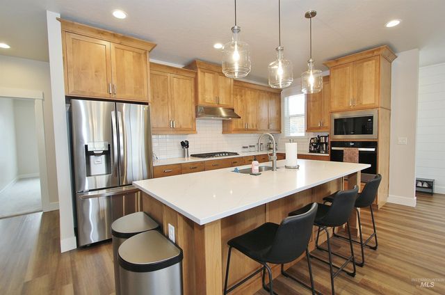 12682 W Teratai St, Star, ID 83669