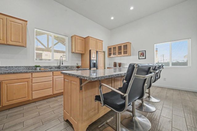1941 N Main Street, Manteca, CA 95336
