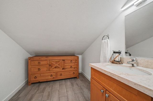 1941 N Main Street, Manteca, CA 95336