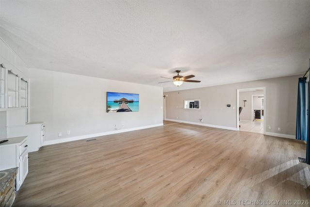 16580 W 81st Street S, Sapulpa, OK 74066
