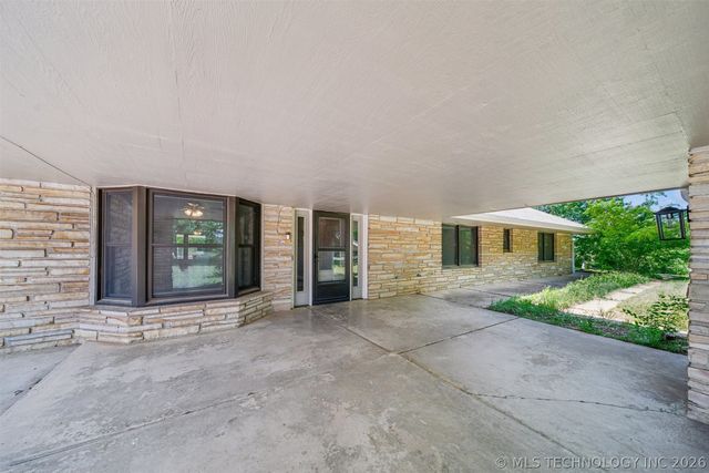 16580 W 81st Street S, Sapulpa, OK 74066