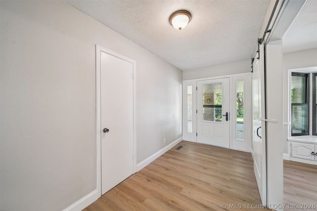 16580 W 81st Street S, Sapulpa, OK 74066