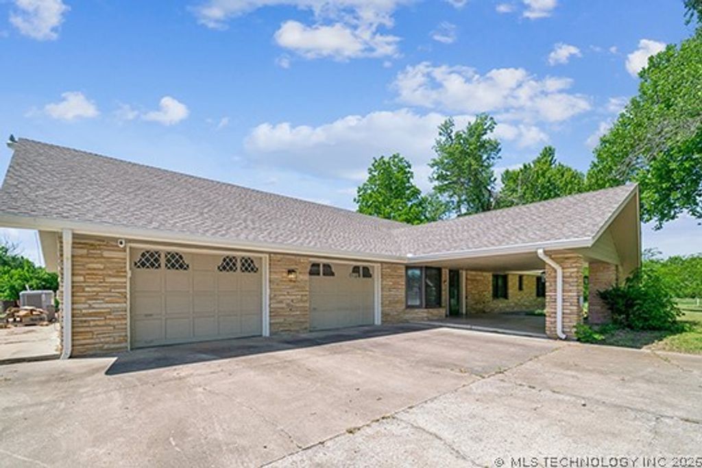 16580 W 81st Street S, Sapulpa, OK 74066