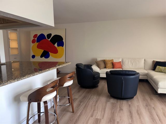 330 SE 20 Ave 515, Deerfield Beach, FL 33441