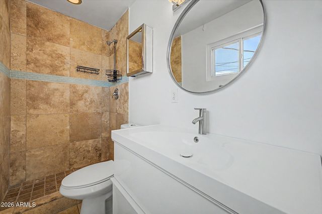 6713 E LATHAM Street, Scottsdale, AZ 85257