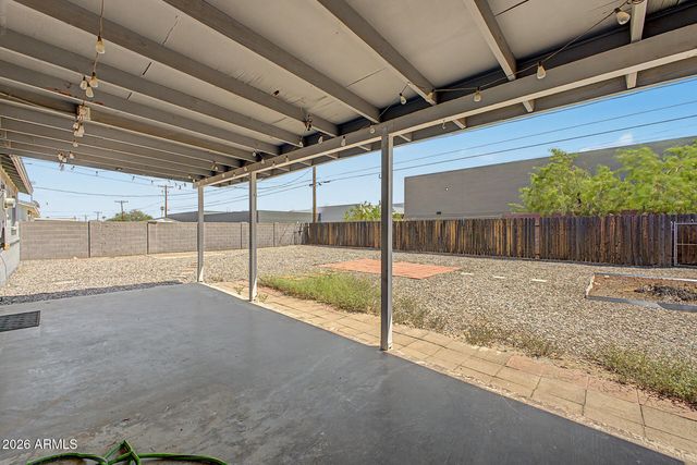 6713 E LATHAM Street, Scottsdale, AZ 85257