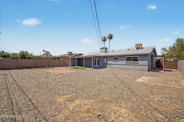 6713 E LATHAM Street, Scottsdale, AZ 85257