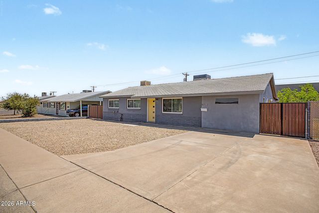 6713 E LATHAM Street, Scottsdale, AZ 85257