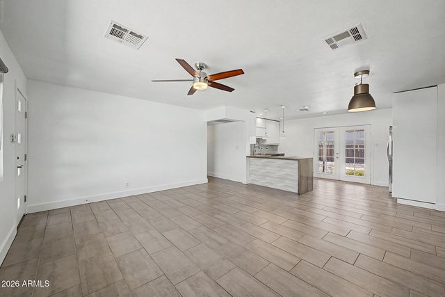 6713 E LATHAM Street, Scottsdale, AZ 85257