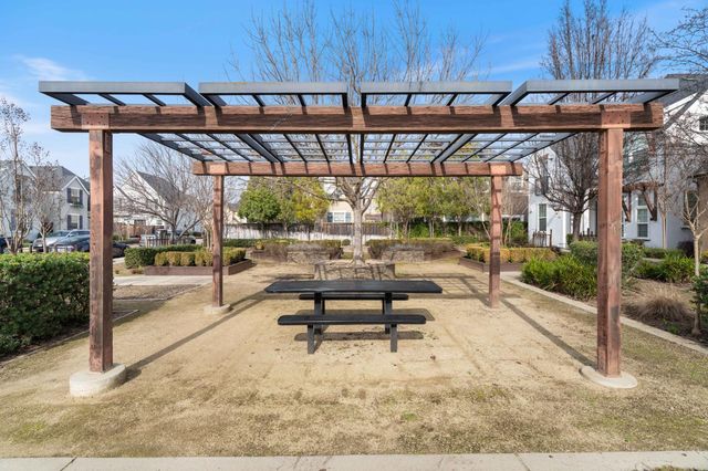 1317 Durance Pl, Roseville, CA 95747