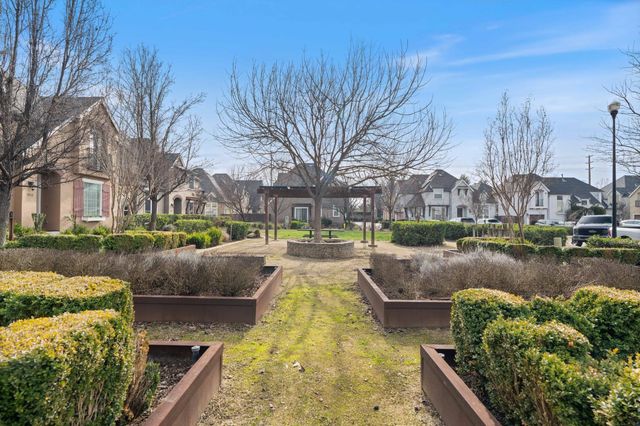 1317 Durance Pl, Roseville, CA 95747