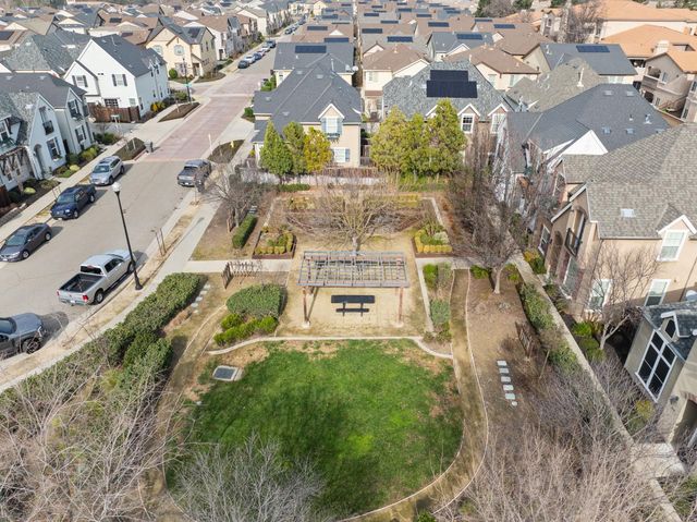 1317 Durance Pl, Roseville, CA 95747