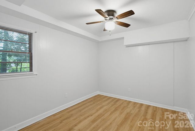 1623 Lumarka Drive, Charlotte, NC 28212