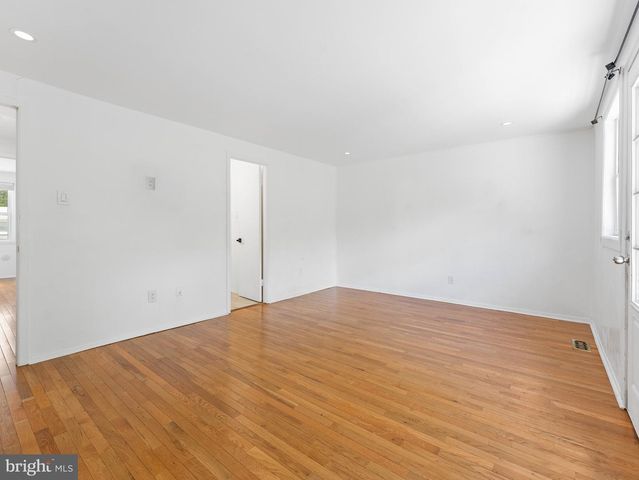 3 RAMBLER CT, Willingboro, NJ 08046