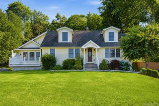 12 Leeside Road, Carmel, NY 10512