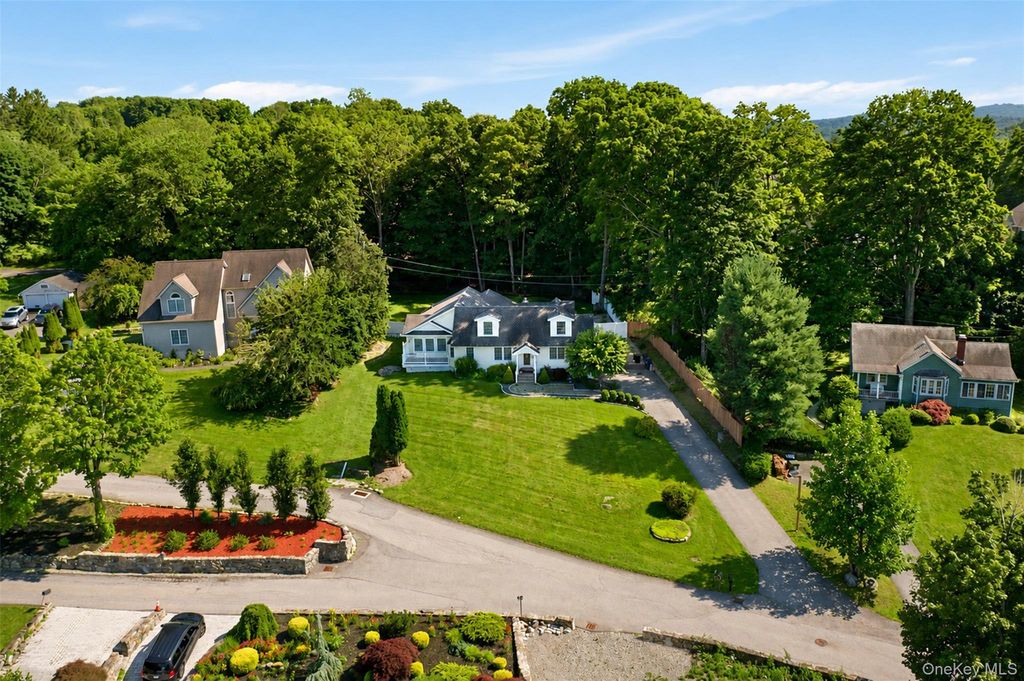12 Leeside Road, Carmel, NY 10512 — photo 2