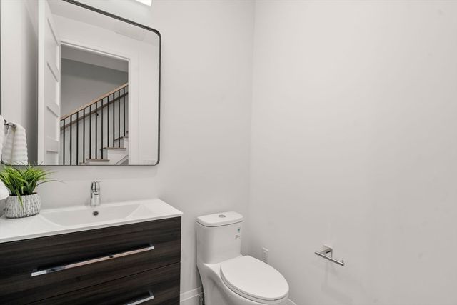 956 Walnut Street 7, Newton, MA 02461