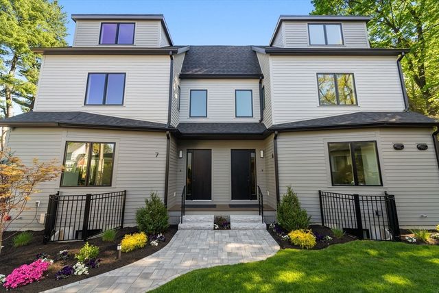 956 Walnut Street 7, Newton, MA 02461