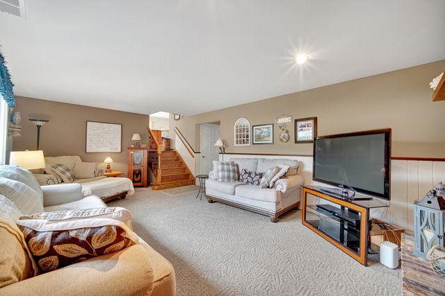 12132 S James Drive, Alsip, IL 60803