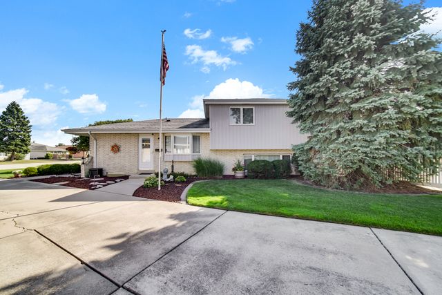12132 S James Drive, Alsip, IL 60803