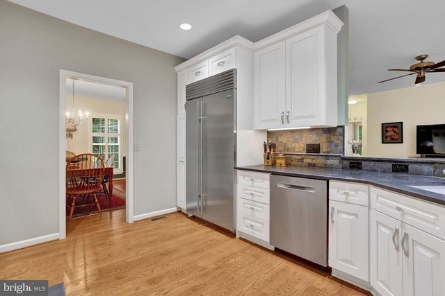 9220 DAVIS DR, Lorton, VA 22079