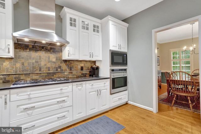 9220 DAVIS DR, Lorton, VA 22079