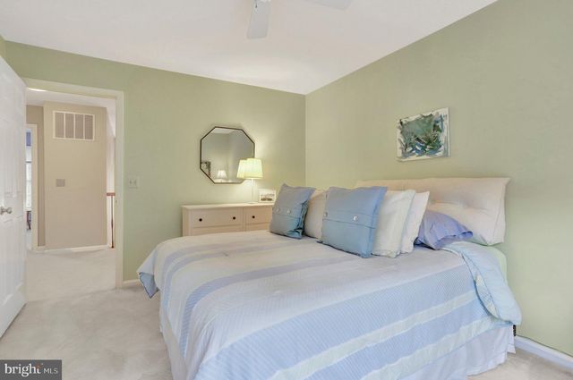 9220 DAVIS DR, Lorton, VA 22079