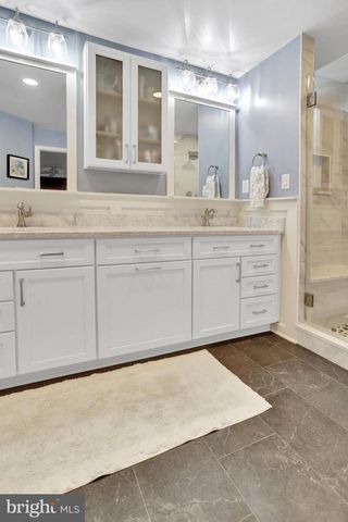 9220 DAVIS DR, Lorton, VA 22079