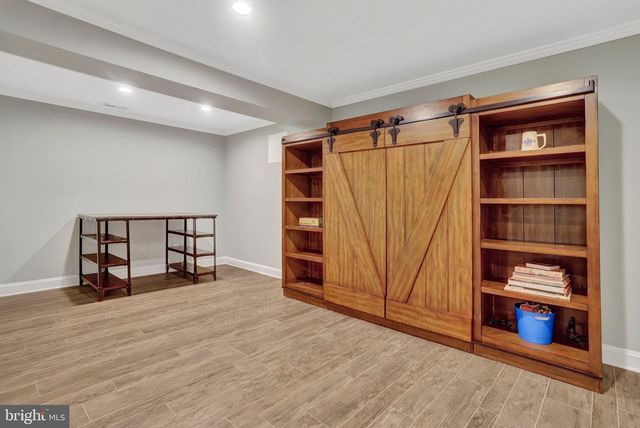 9220 DAVIS DR, Lorton, VA 22079