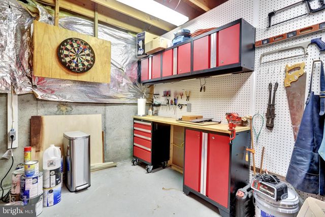 9220 DAVIS DR, Lorton, VA 22079