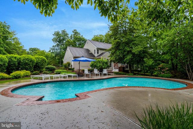 9220 DAVIS DR, Lorton, VA 22079