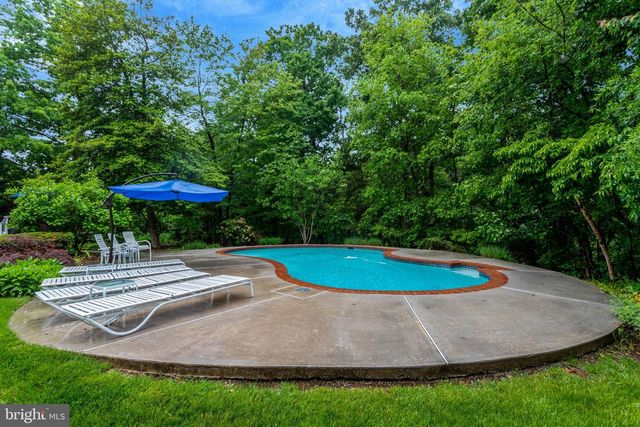 9220 DAVIS DR, Lorton, VA 22079