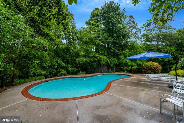 9220 DAVIS DR, Lorton, VA 22079