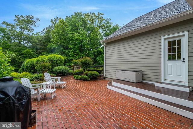 9220 DAVIS DR, Lorton, VA 22079