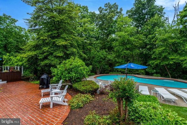 9220 DAVIS DR, Lorton, VA 22079