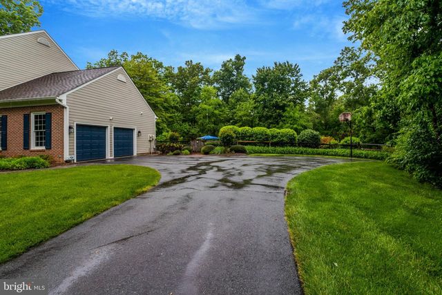 9220 DAVIS DR, Lorton, VA 22079