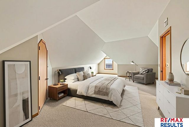 5012 Cass Street, Omaha, NE 68132