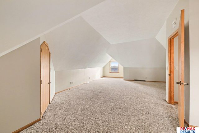 5012 Cass Street, Omaha, NE 68132