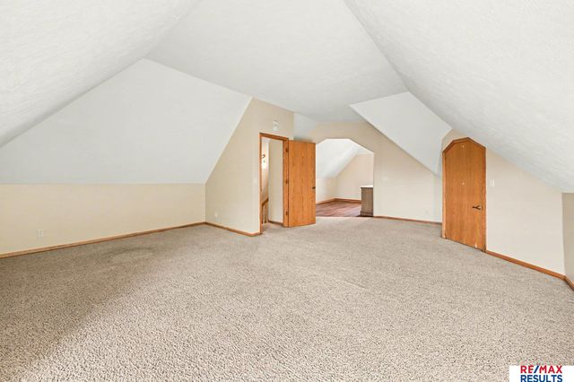 5012 Cass Street, Omaha, NE 68132