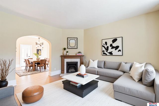 5012 Cass Street, Omaha, NE 68132