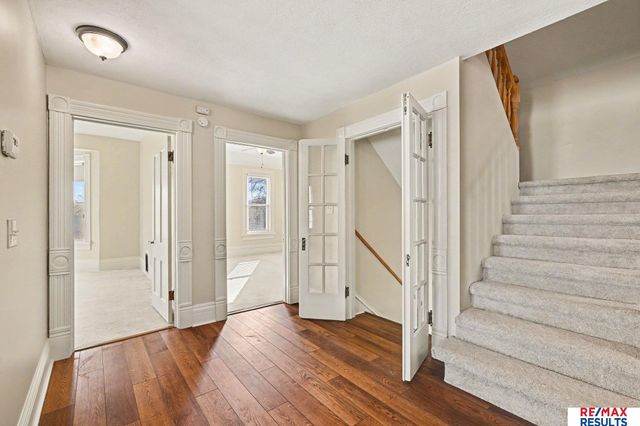 5012 Cass Street, Omaha, NE 68132