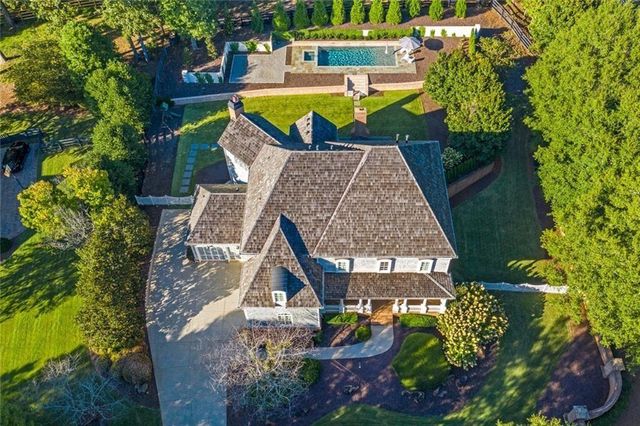 900 Crabapple Hill, Alpharetta, GA 30004