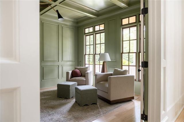 900 Crabapple Hill, Alpharetta, GA 30004