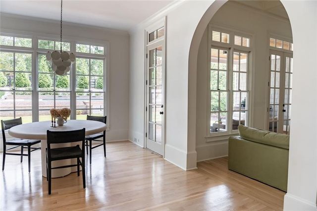 900 Crabapple Hill, Alpharetta, GA 30004