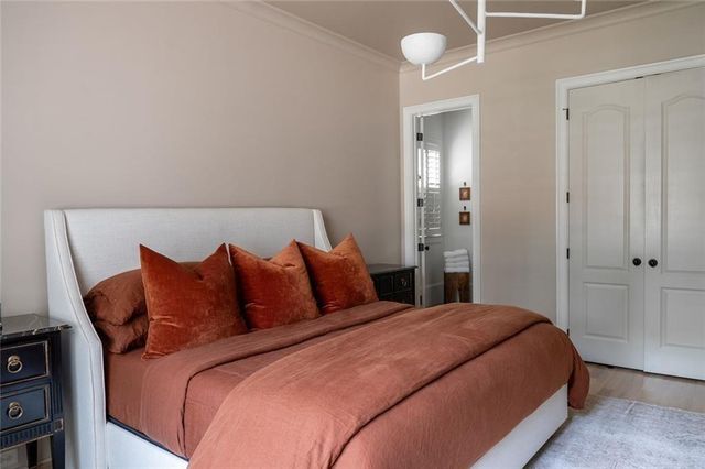 900 Crabapple Hill, Alpharetta, GA 30004