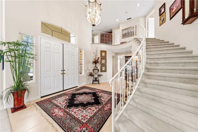 7801 E Bridgewood Drive East, Anaheim Hills, CA 92808