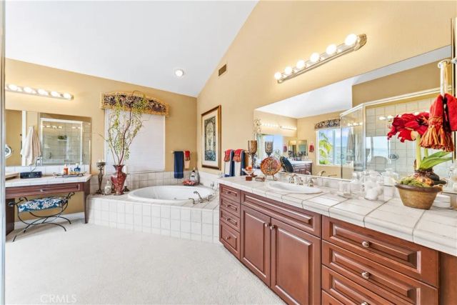 7801 E Bridgewood Drive East, Anaheim Hills, CA 92808